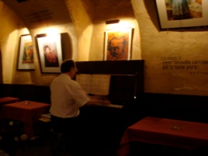 Piano man providing some nice background music
